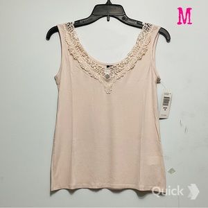 NWT MIK Women’s Sleeveless Neck Trim Top